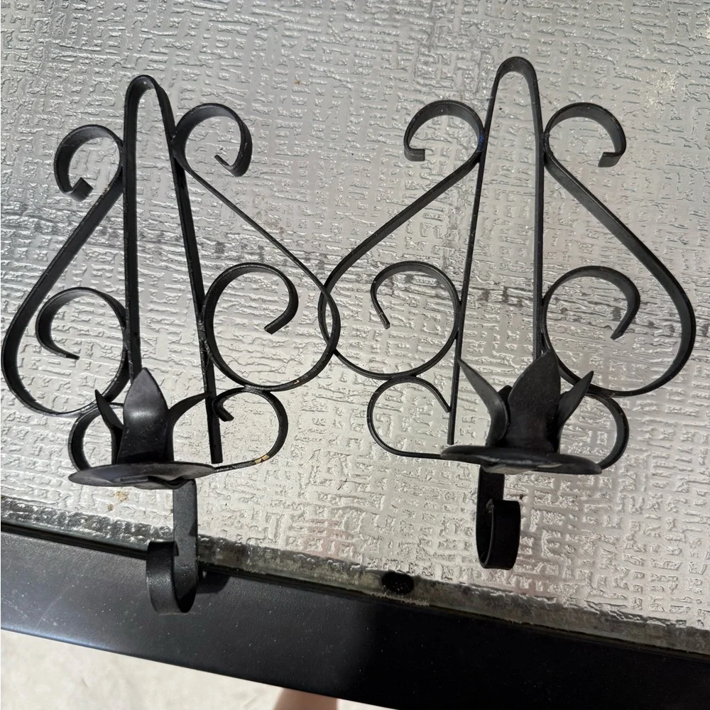 Elegant Black Metal Wall Sconces